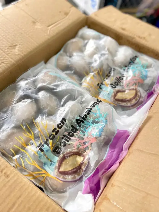 Bào ngư thùng đen Net 5 trong thùng carton